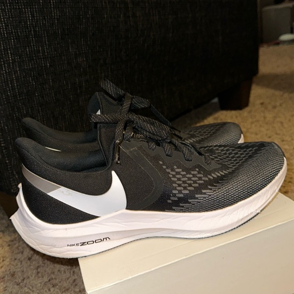 Nike Shoes - Nike Zoom Size 10